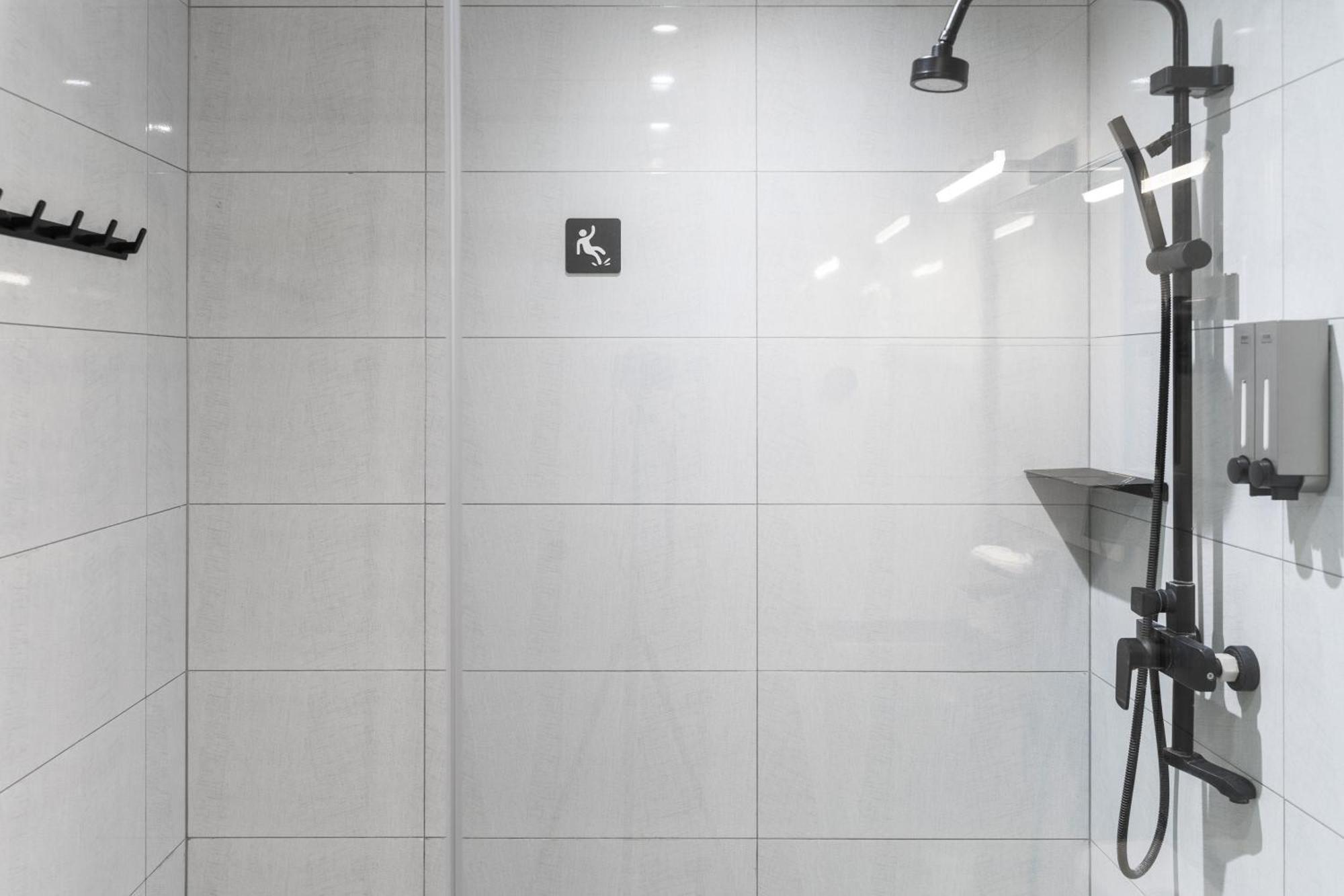 Sifang Space Hostel Xi'An - Xi'An Tiyuchang Metro Station Line2 מראה חיצוני תמונה